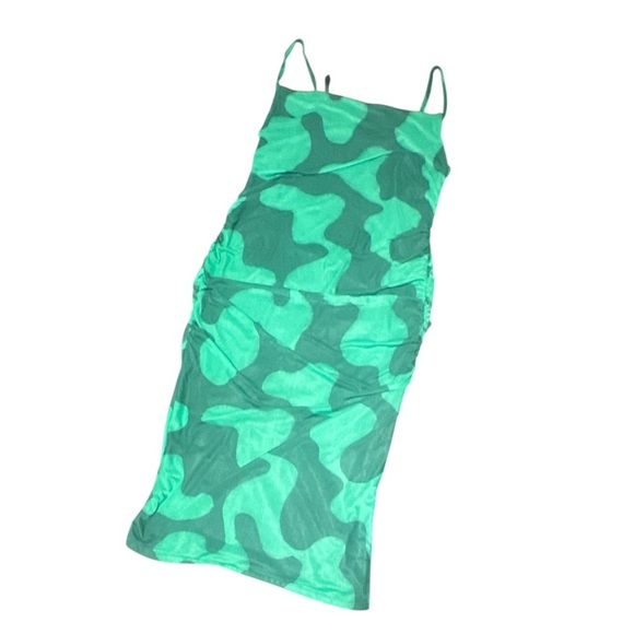 Ava & Viv Women’s Slinky Bodycon Green Camo Print Dress Sz X Ruched Sides NWT - Picture 1 of 11